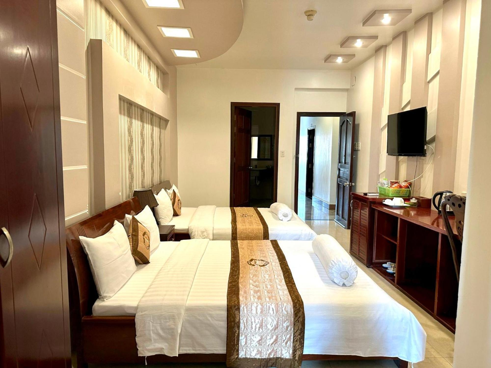 Phuc Hung Hotel Rach Gia Bagian luar foto