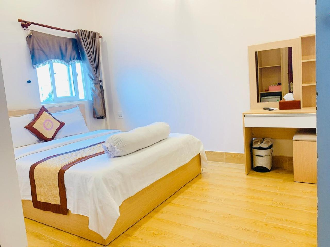 Phuc Hung Hotel Rach Gia Bagian luar foto