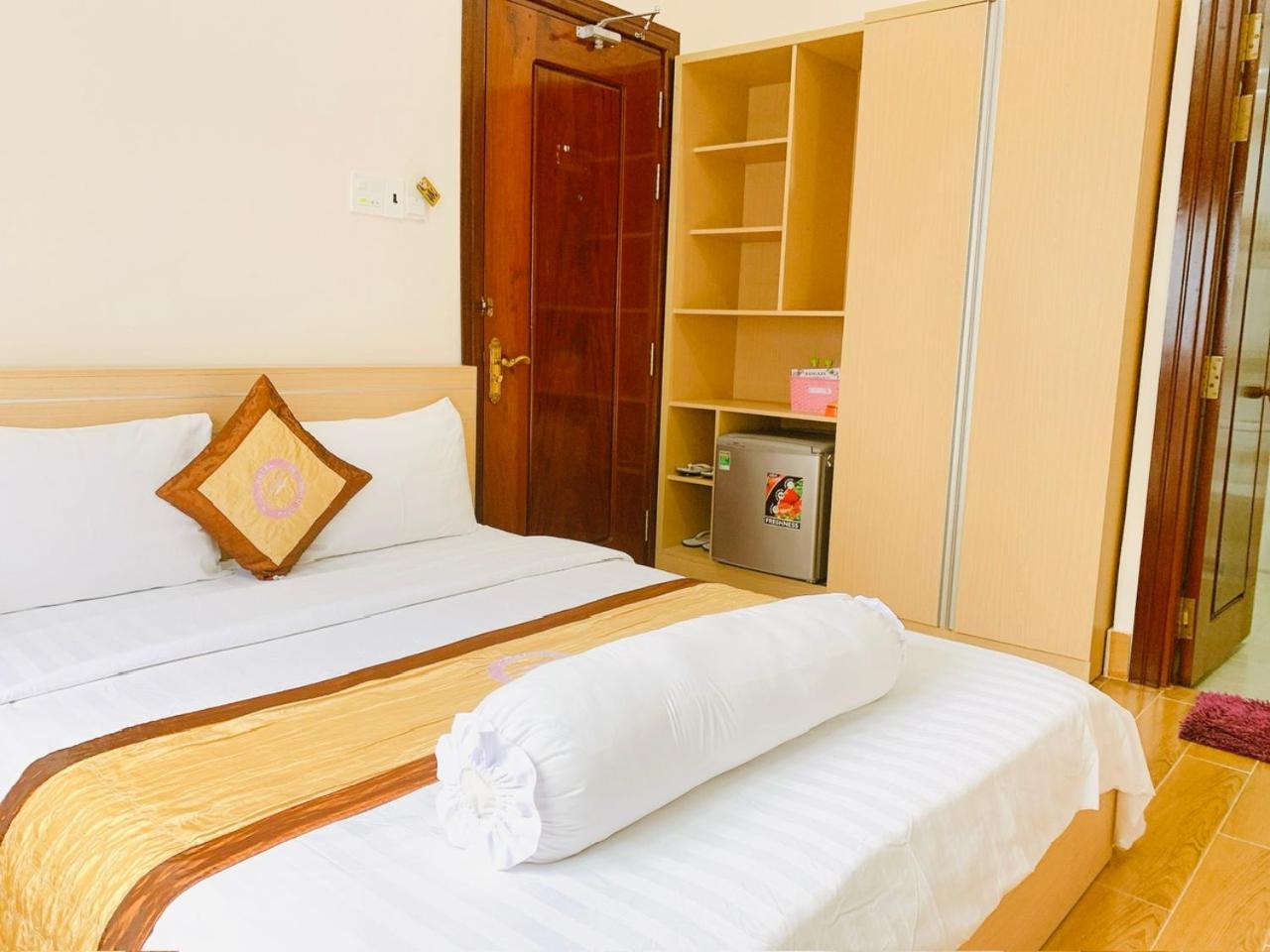 Phuc Hung Hotel Rach Gia Bagian luar foto