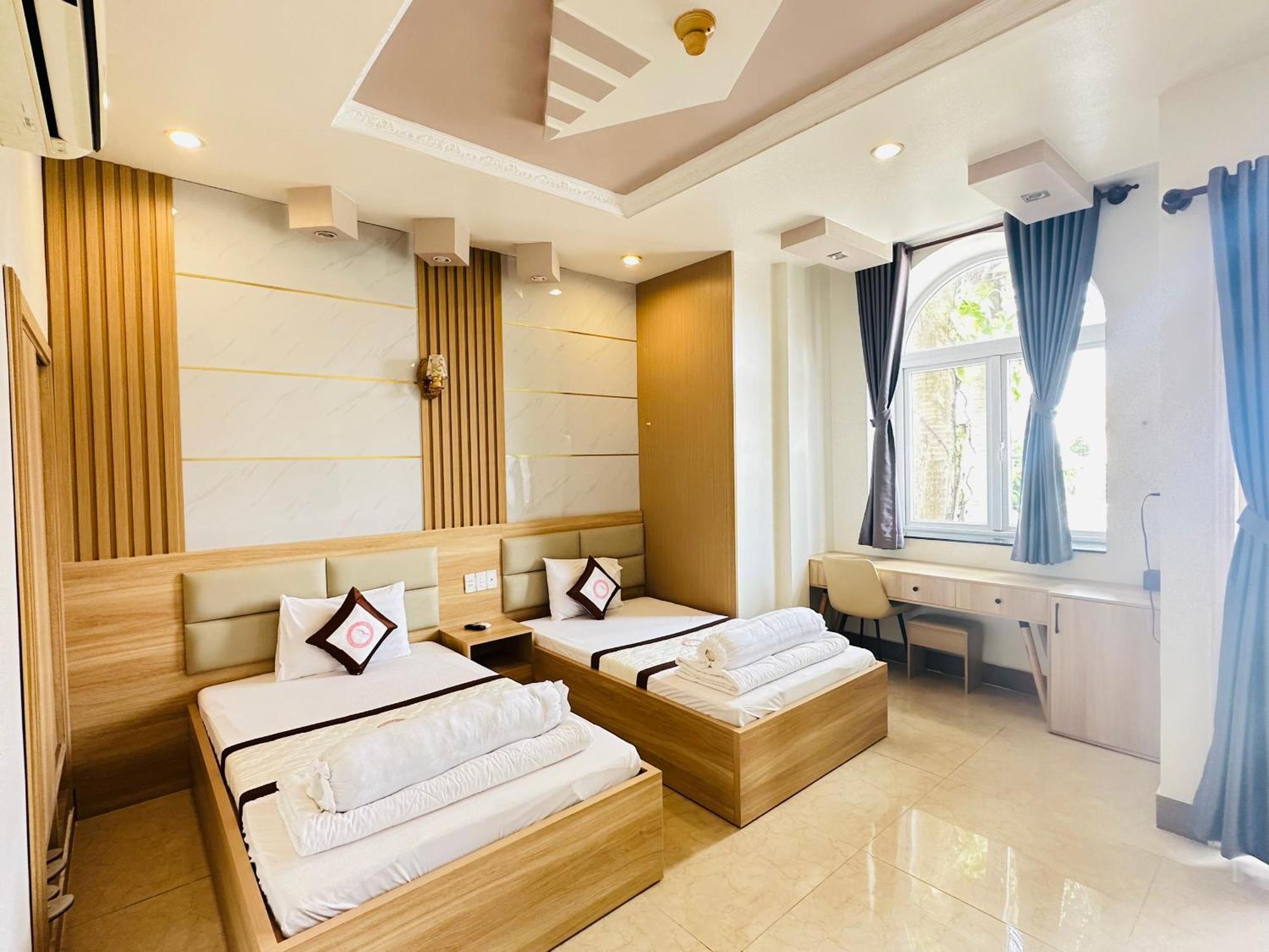 Phuc Hung Hotel Rach Gia Bagian luar foto